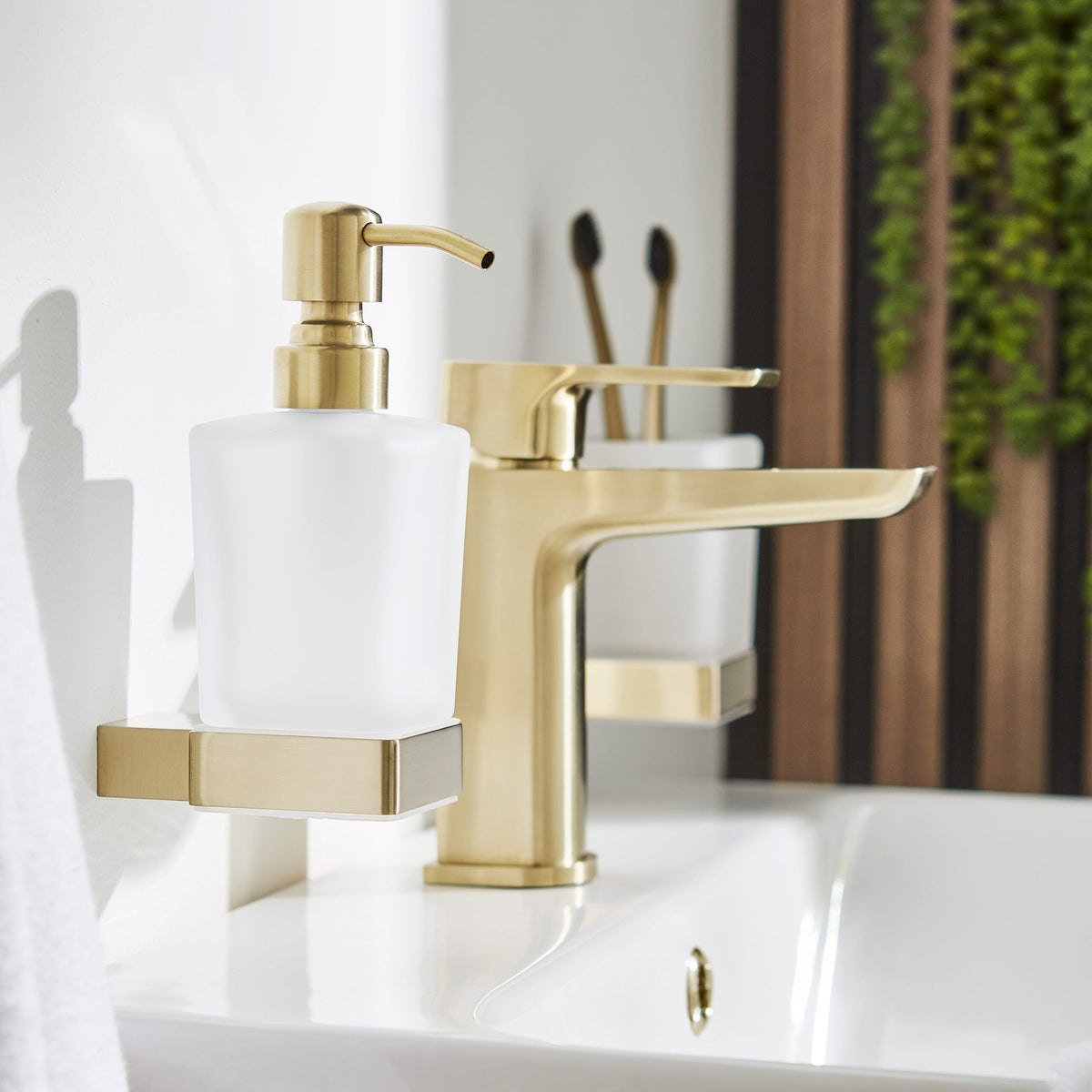 K-Vit Premium Soap Dispenser Brushed Brass